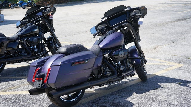 2025 Harley-Davidson FLHX - Street Glide Base