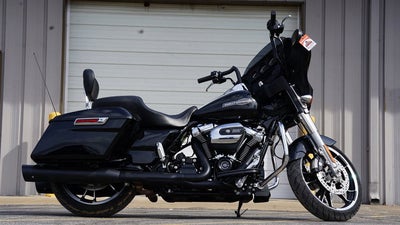 2021 Harley-Davidson FLHX - Street Glide Base