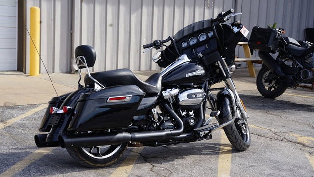 2021 Harley-Davidson FLHX - Street Glide Base