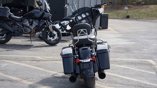 2021 Harley-Davidson FLHX - Street Glide Base