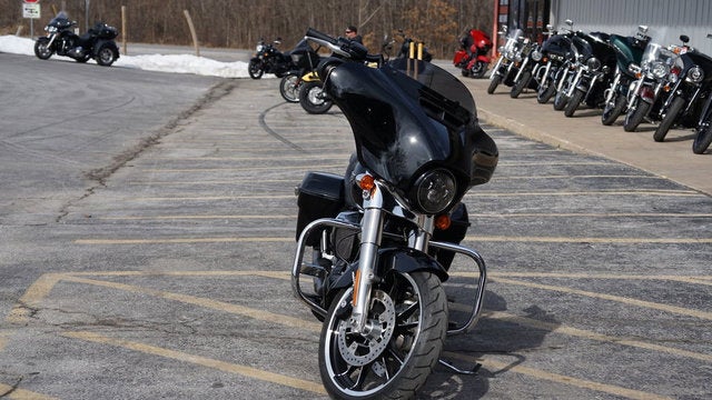 2021 Harley-Davidson FLHX - Street Glide Base