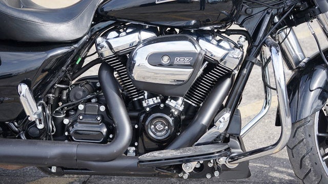 2021 Harley-Davidson FLHX - Street Glide Base