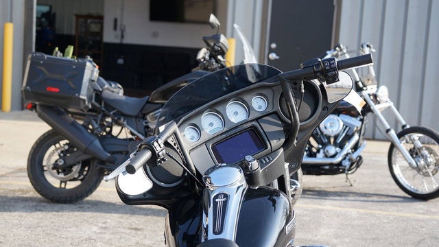 2023 Harley-Davidson FLHX - Street Glide Base