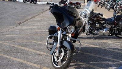 2023 Harley-Davidson FLHX - Street Glide Base