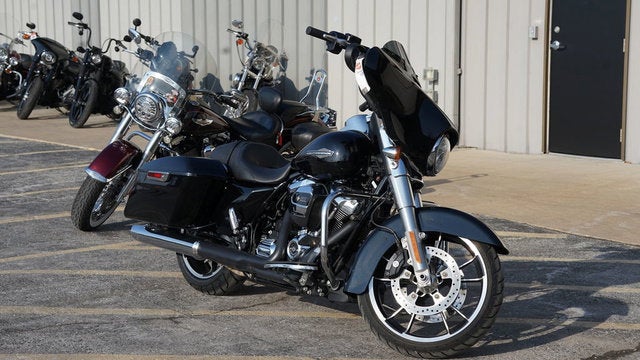 2023 Harley-Davidson FLHX - Street Glide Base