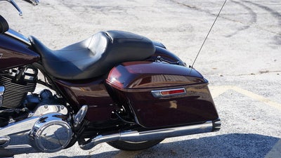 2022 Harley-Davidson FLHX - Street Glide Base
