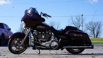 2022 Harley-Davidson FLHX - Street Glide Base