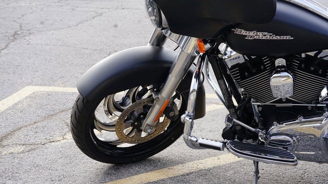 2014 Harley-Davidson FLHX - Street Glide Base