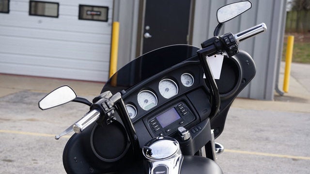 2014 Harley-Davidson FLHX - Street Glide Base