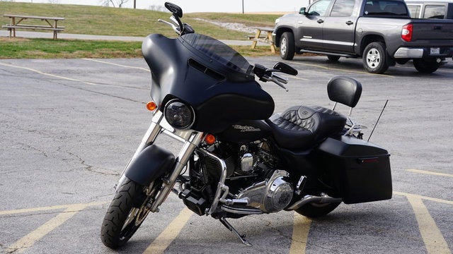 2014 Harley-Davidson FLHX - Street Glide Base
