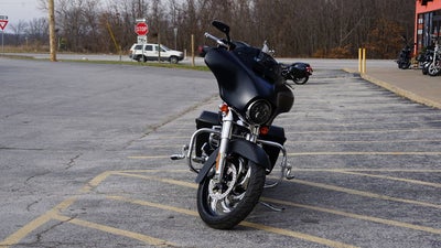 2014 Harley-Davidson FLHX - Street Glide Base