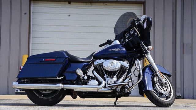 2012 Harley-Davidson FLHX - Street Glide Base
