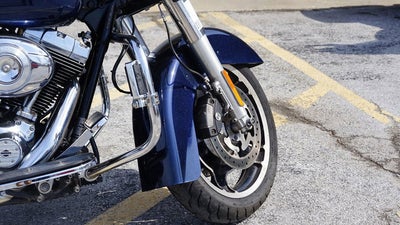 2012 Harley-Davidson FLHX - Street Glide Base