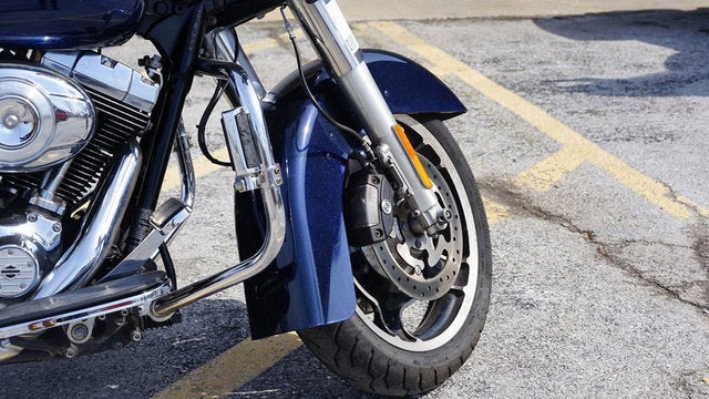 2012 Harley-Davidson FLHX - Street Glide Base