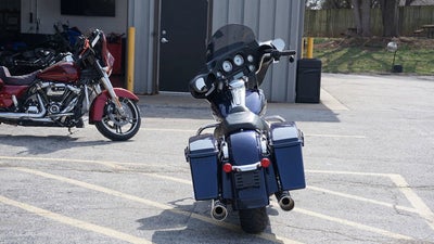 2012 Harley-Davidson FLHX - Street Glide Base