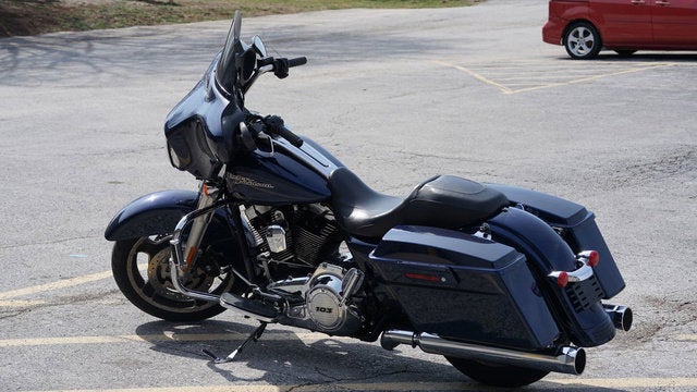 2012 Harley-Davidson FLHX - Street Glide Base