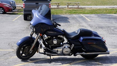 2012 Harley-Davidson FLHX - Street Glide Base