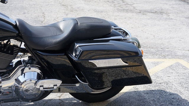 2006 Harley-Davidson FLHX - Street Glide Base