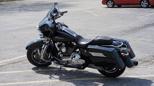 2006 Harley-Davidson FLHX - Street Glide Base