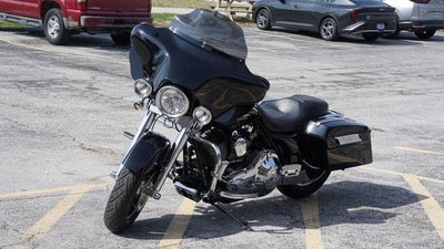 2006 Harley-Davidson FLHX - Street Glide Base