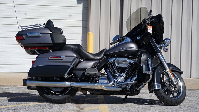 2017 Harley-Davidson FLHTK - Ultra Limited Base
