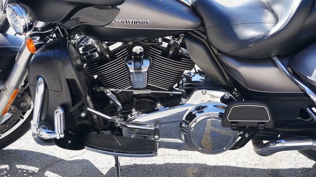 2017 Harley-Davidson FLHTK - Ultra Limited Base