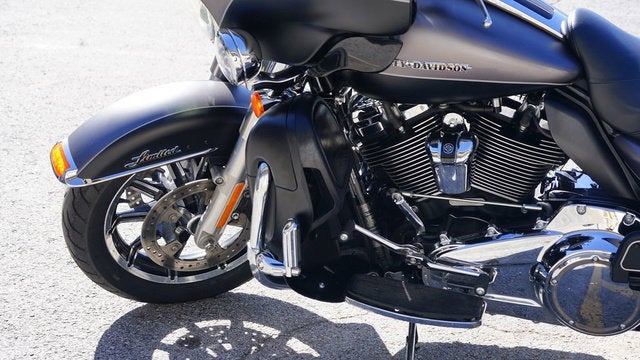 2017 Harley-Davidson FLHTK - Ultra Limited Base