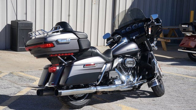2017 Harley-Davidson FLHTK - Ultra Limited Base