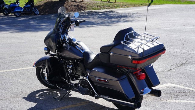 2017 Harley-Davidson FLHTK - Ultra Limited Base