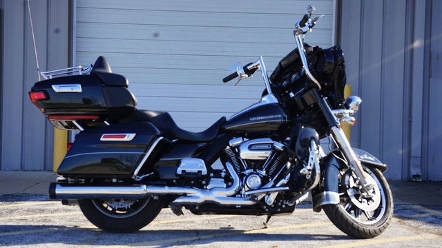 2017 Harley-Davidson FLHTK - Ultra Limited Base