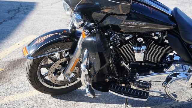 2017 Harley-Davidson FLHTK - Ultra Limited Base