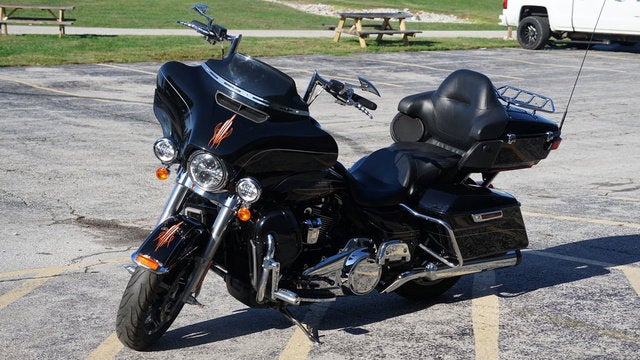 2017 Harley-Davidson FLHTK - Ultra Limited Base