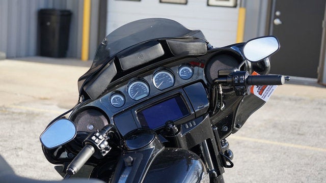 2023 Harley-Davidson FLHTK - Ultra Limited Base