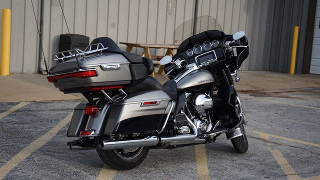 2016 Harley-Davidson FLHTK - Ultra Limited Base