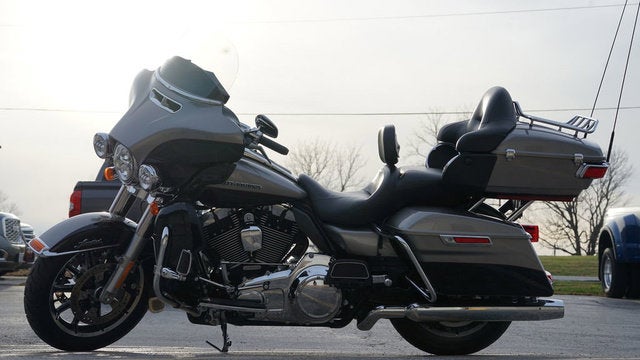 2016 Harley-Davidson FLHTK - Ultra Limited Base