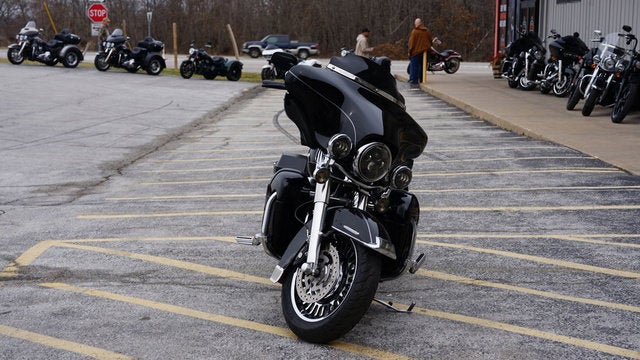 2011 Harley-Davidson Touring FLHTK - Electra Glide Ultra Limited