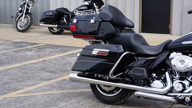 2013 Harley-Davidson FLHTK - Electra Glide Ultra Limited Base