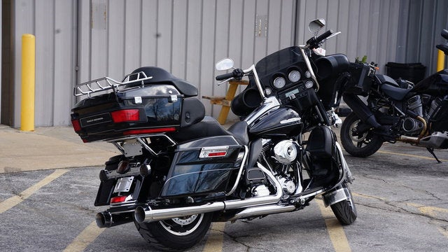 2013 Harley-Davidson FLHTK - Electra Glide Ultra Limited Base