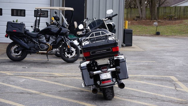2013 Harley-Davidson FLHTK - Electra Glide Ultra Limited Base