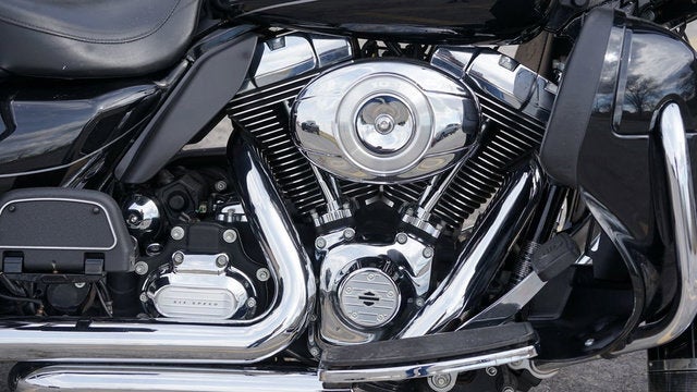 2013 Harley-Davidson FLHTK - Electra Glide Ultra Limited Base