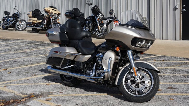 2018 Harley-Davidson FLTRU - Road Glide Ultra Base