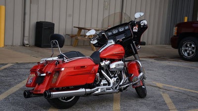 2017 Harley-Davidson FLHXS - Street Glide Special Base