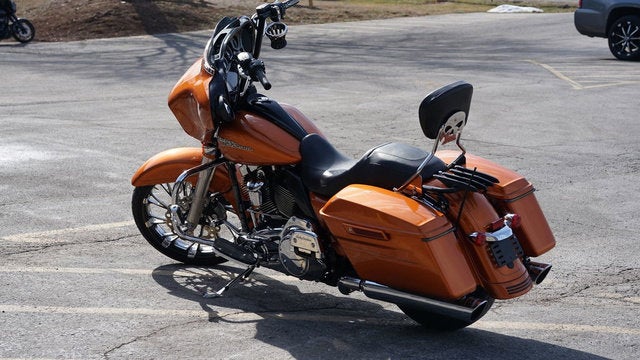 2015 Harley-Davidson FLHXS - Street Glide Special Base