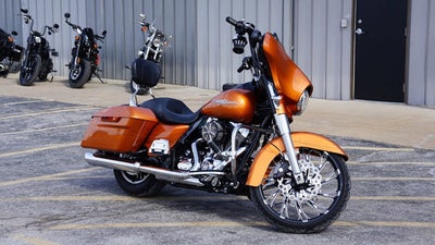2015 Harley-Davidson FLHXS - Street Glide Special Base