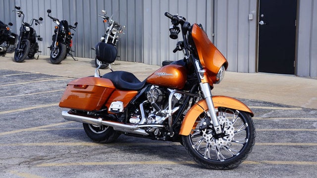 2015 Harley-Davidson FLHXS - Street Glide Special Base