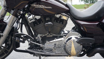 2014 Harley-Davidson FLHXS - Street Glide Special Base