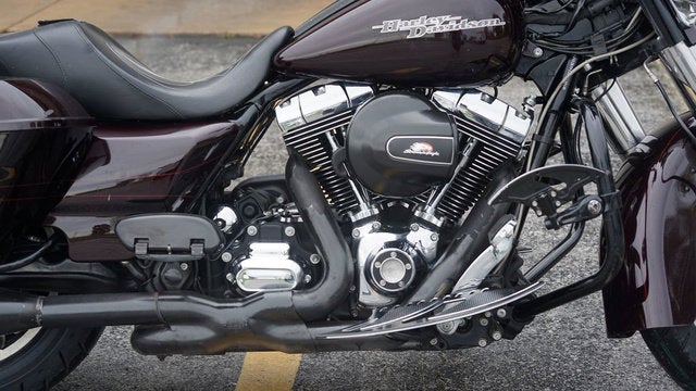 2014 Harley-Davidson FLHXS - Street Glide Special Base