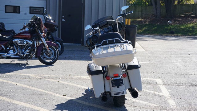 2022 Harley-Davidson FLHXS - Street Glide Special Base