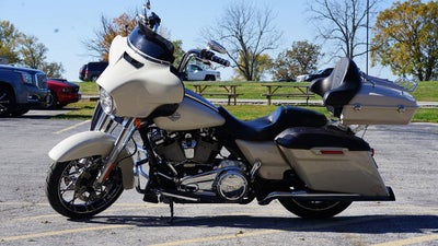 2022 Harley-Davidson FLHXS - Street Glide Special Base