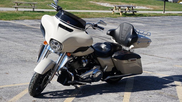 2022 Harley-Davidson FLHXS - Street Glide Special Base